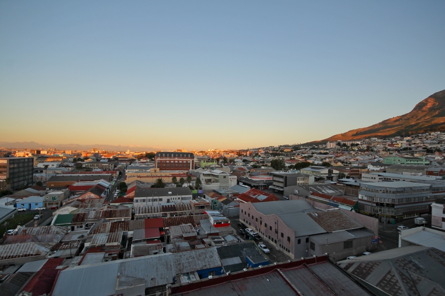 1 Bedroom Property for Sale in Woodstock Western Cape